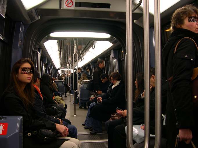  Intérieur d'une voiture du métro automatique, ligne 14